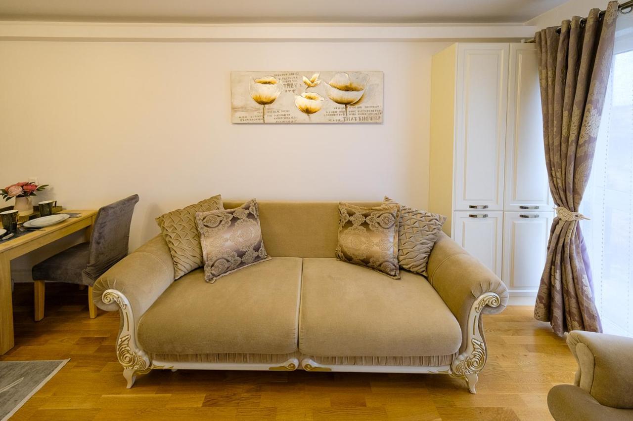 Apartment Grand Park Nude Iulius Mall