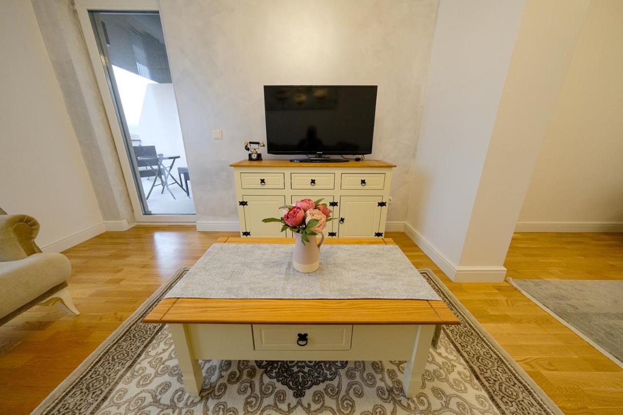 Apartment Grand Park Nude Iulius Mall Cluj-Napoca
