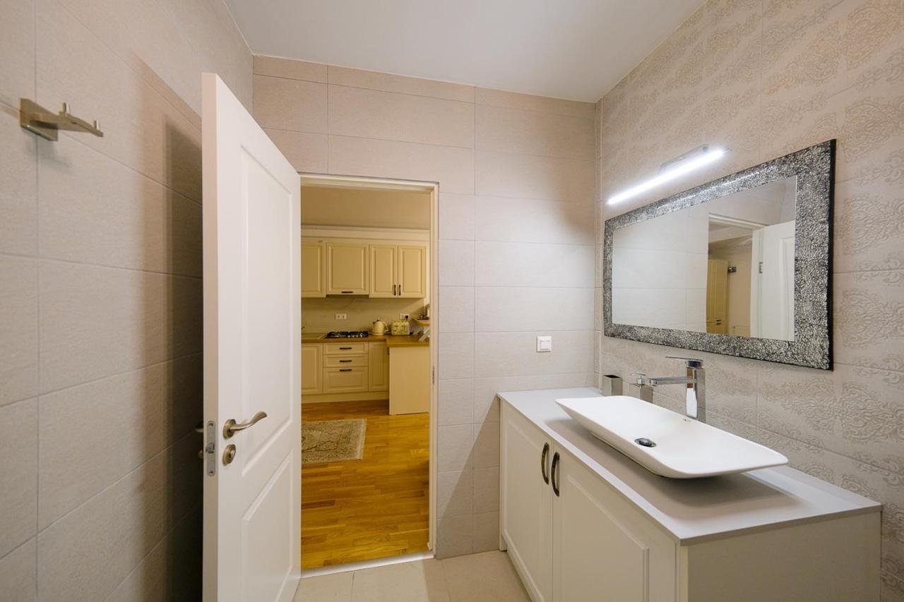 Apartment Grand Park Nude Iulius Mall