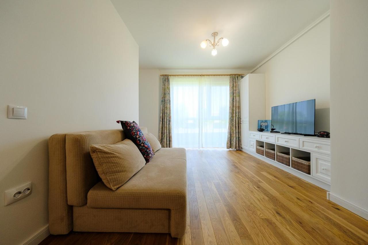 Grand Park Nude Iulius Mall Apartment *